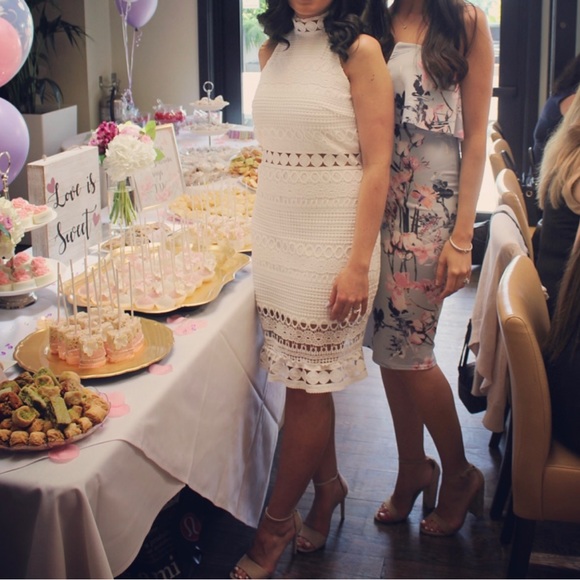 Two Sisters Rivers Dress, white lace dress - Picture 10 of 14